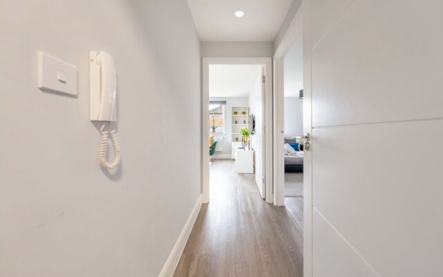 Super Luxe Central Maidenhead Apartment