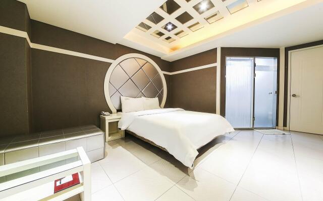 Bundang Regency Hotel