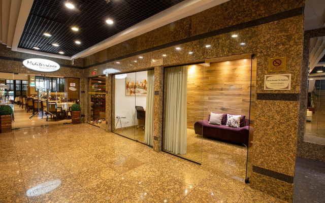 Golden Tower Pinheiros by Fênix Hotéis