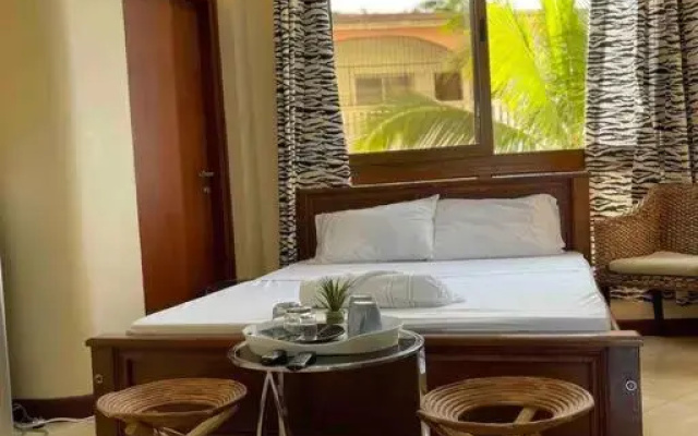 SeaOne Nyali Mombasa Private Studio w/ pool