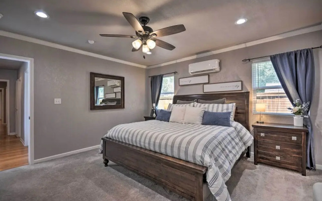 Stylish Home - Walk to Texas Tech University!