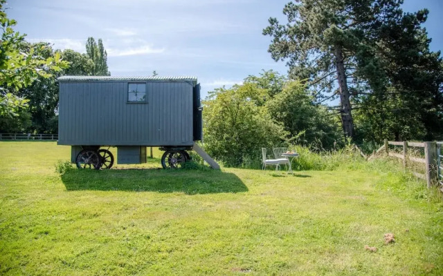 Abbey Shepherds Hut, Eye