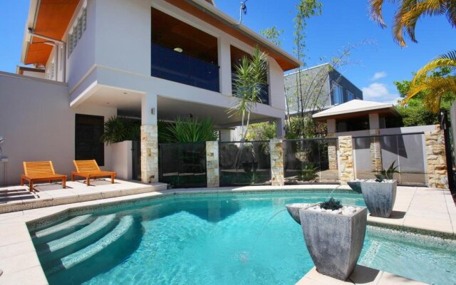 Okinja 31 Holiday House