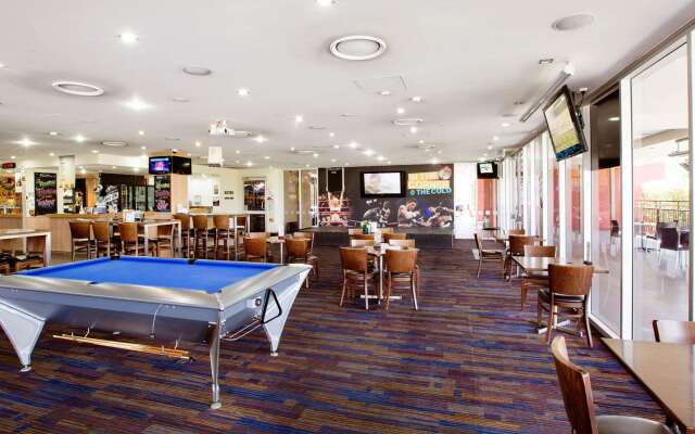 Nightcap at Colyton Hotel