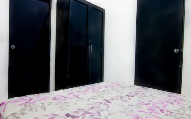 Bakab Hostel & Equestrian Amenities