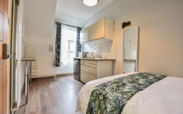 OYO Regency Guest House Manchester North