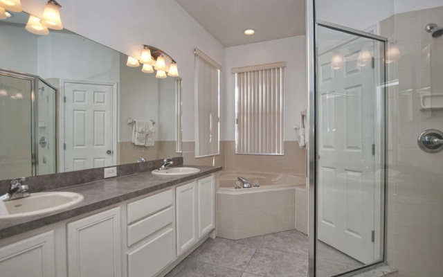 Calabay Parc 4 Bedroom House w Pool - 4801CP