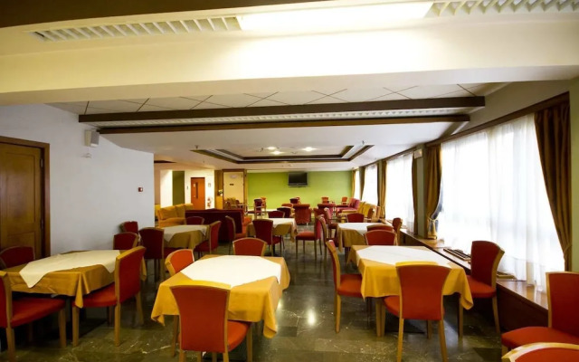 Diana Hotel