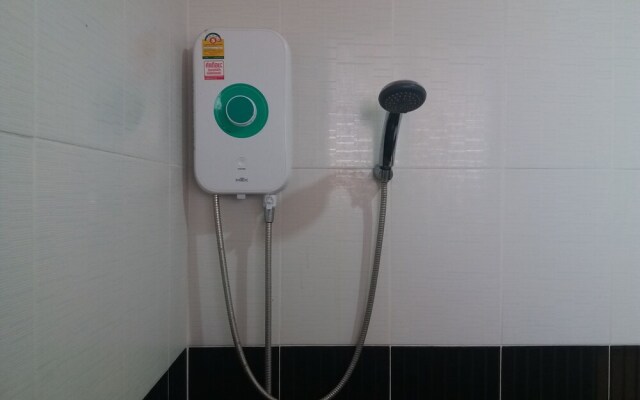 Aumnoychai Hotel Korat