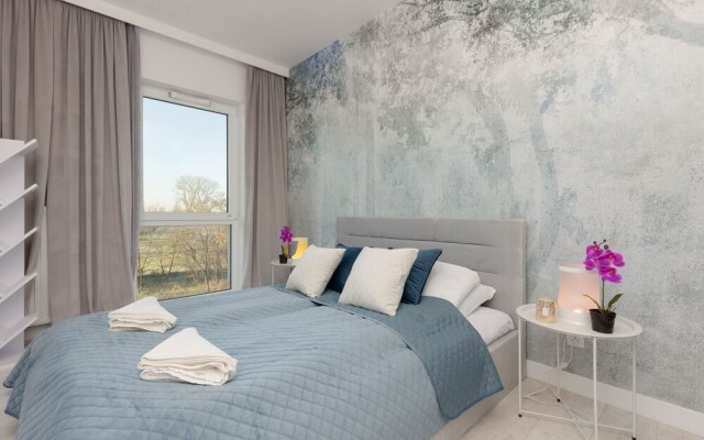 Lux Apartment by Renters Prestige