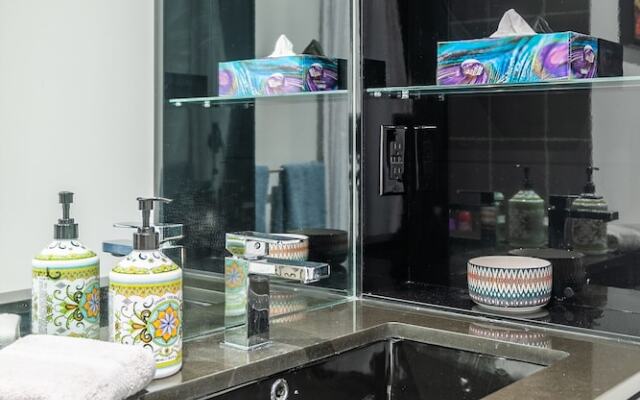 Executive 2BR Suite Financial District
