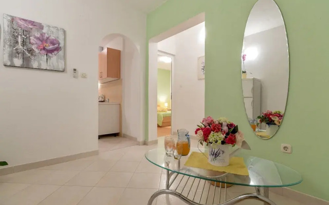 Beach Resort Apartments Bucina