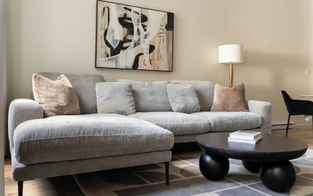 Maison Place Jacques-Cartier by Luxury In Transit