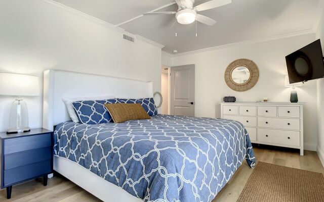 Aaron Apartment at Crown Imperial