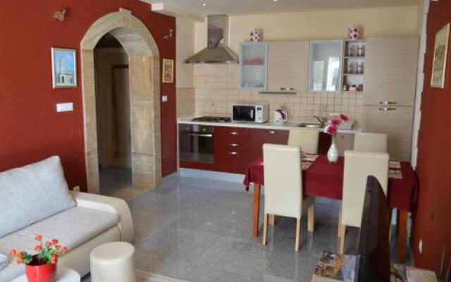 Apartments And Rooms Tino