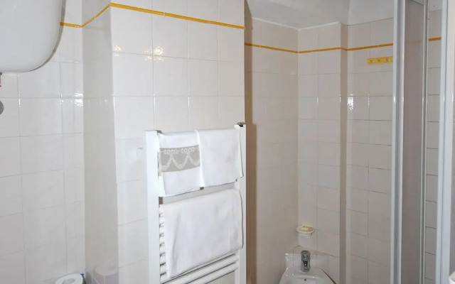 A La Casa Dei Potenti