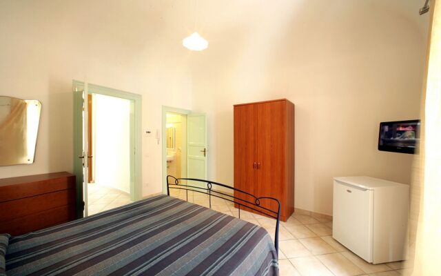 Flavica Home Holiday