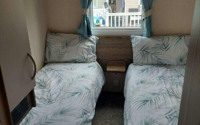 Marton Mere Holiday Village - Holiday Accommodation 17751