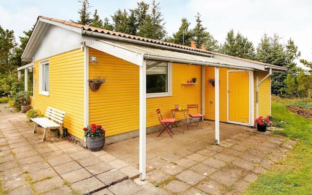 Colourful Holiday Home in Løgstør Near Sea