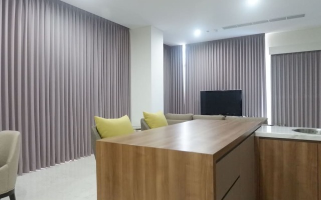 Luxurious & Spacious 3BR Apartment at Grand Sungkono Lagoon