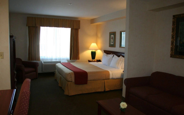 Evergreen Inn and Suites