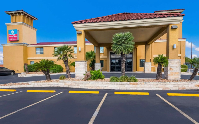 SureStay Plus Hotel by Best Western San Antonio North