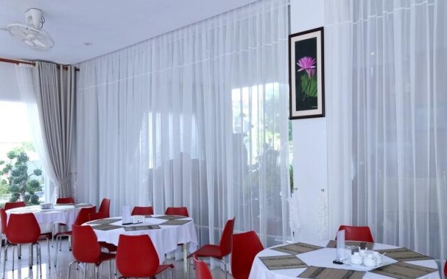 Mekong Dolphin Hotel