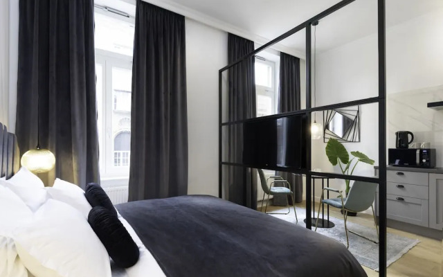 Pierrot & Pierrette Apartments
