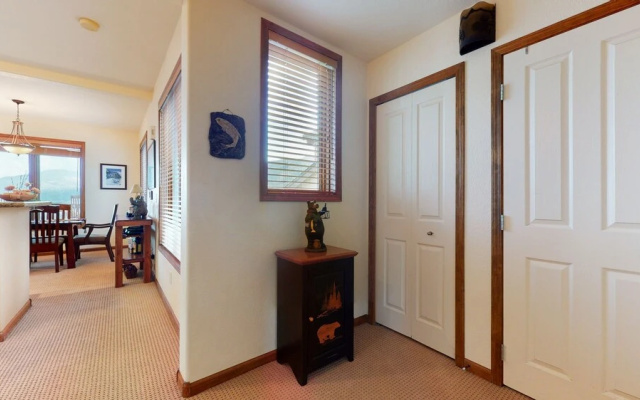 Eagle Run #205 2 Bedroom Condo by Redawning