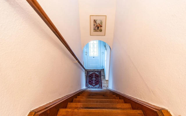 Gemütliches Haus mit Garten und Balkon