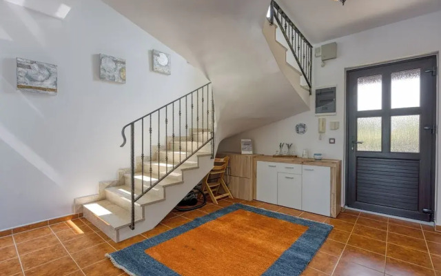 Villa Kristina With Pool