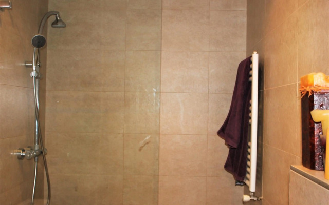 BERNABEU, precioso y alegre apartamento entero