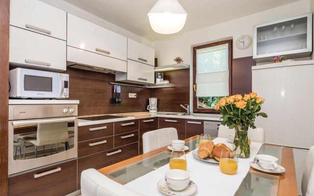 Beautiful Home in Rijeka With Wifi and 3 Bedrooms