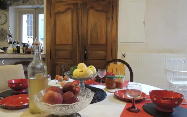 Le Soustet Des Auches