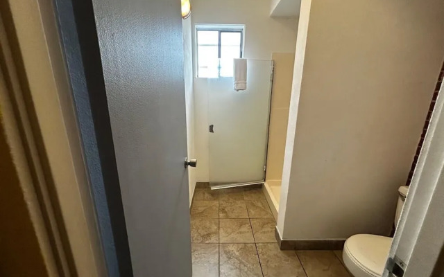 OYO Travelers Inn