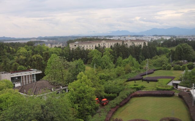 Huangshan Four Seasons Junsheng Hotel