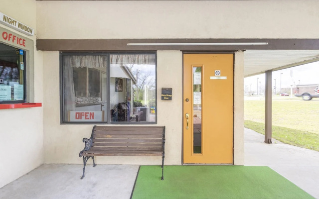 OYO Hotel Daleville Al Hwy 84
