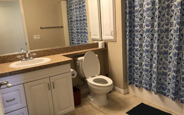 Resort Style Luxury 2BD Suite in Irvine's Spectrum Center