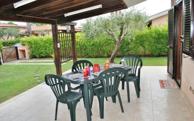 "villa Barbie Between Terracina and Sperlonga, 400 mt From Beach"