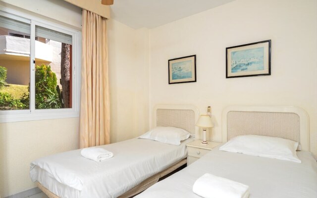 An oasis Apartment between Fuengirola and Marbella Ref 21