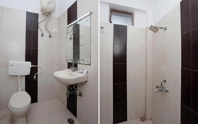 Oyo Flagship 40300 Hotel Kusum Palace
