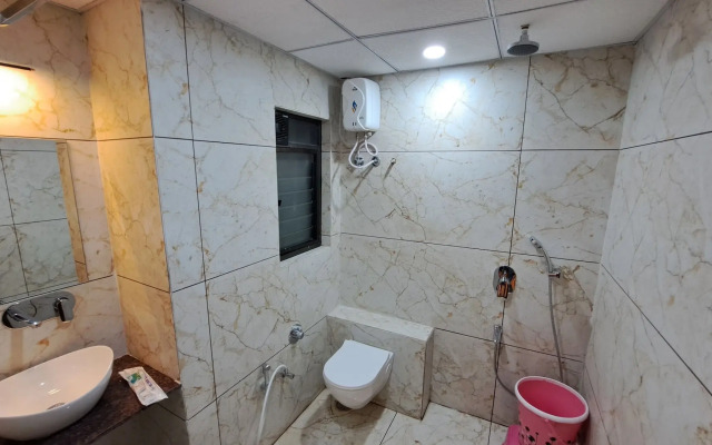 Hotel Dhruv Palace