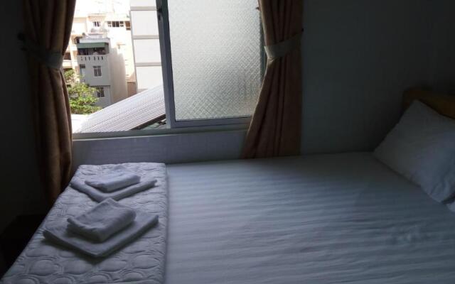 Khách Sạn Anh Tú 27B THÙY VAN