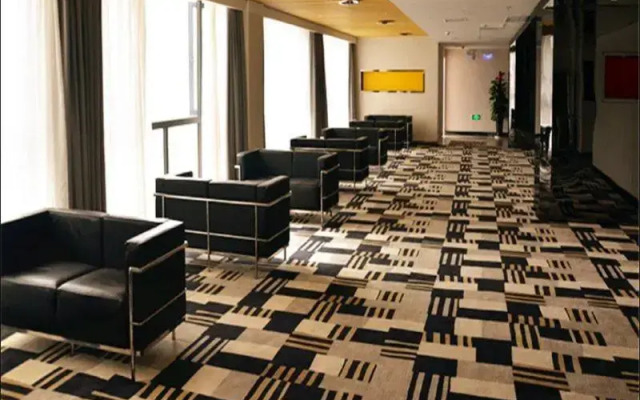 Moore Harbor Fashion Hotel