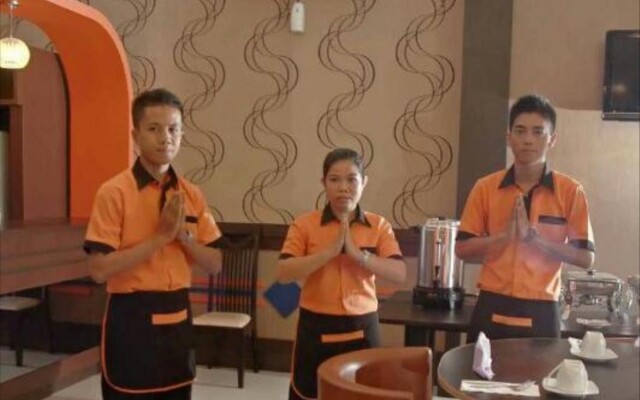 Happy Inn Hotel
