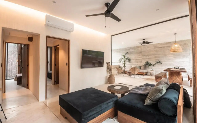 TOTALLY PRIVATE POOL AND TERRACE @ La Veleta D4