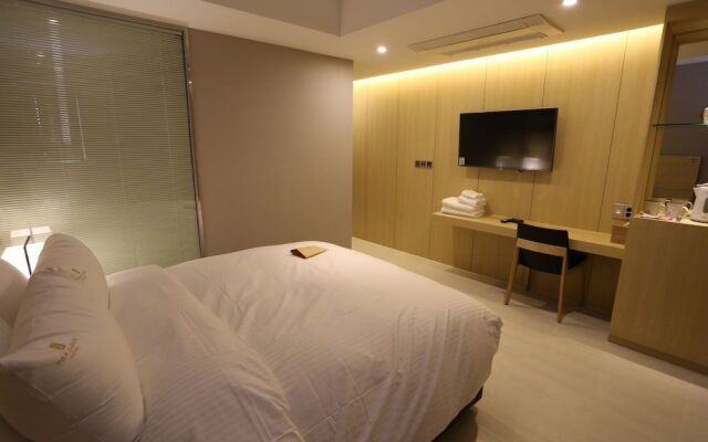Suwon Top Cloud Hotel