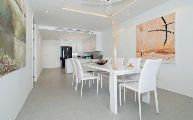 Luxury Apartment Unique Residences