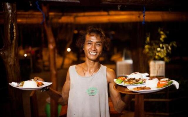 Ana Warung & Bungalows