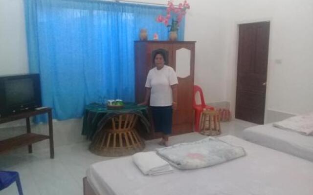 joli guesthouse